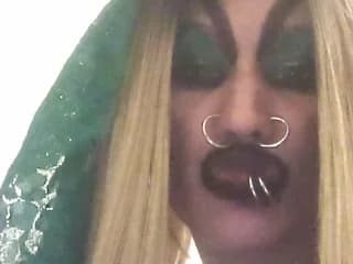 ArabianWhore25 WebCAM 