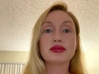 WebCAM of MissCherryValentine