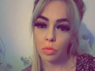 WebCAM of Unfaithful_Bella