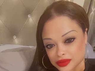 WebCAM di WomaninThemiddle