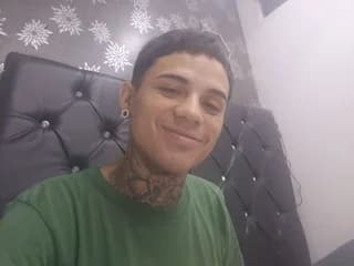 WebCAM di exotic_hot_couple